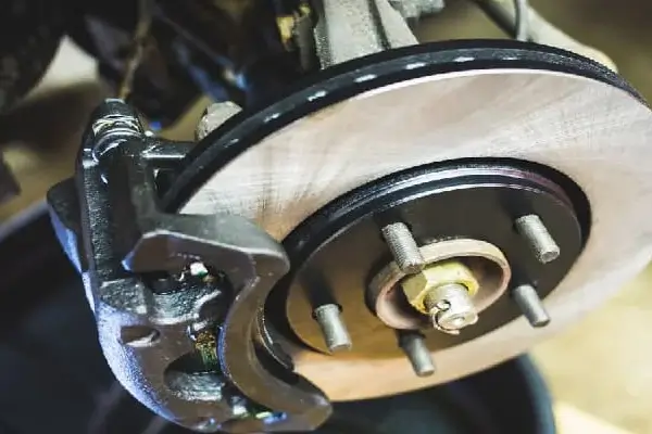 آشنایی با عملکرد پیستون ترمز تیبا