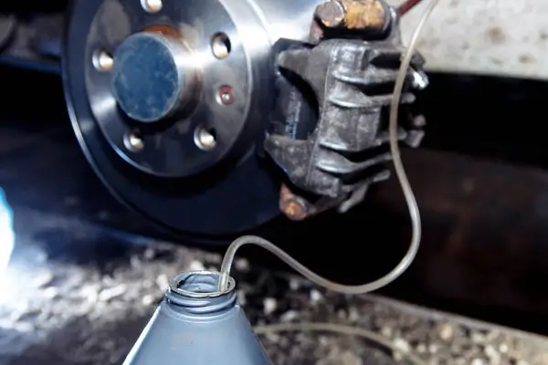 دلایل اصلی برنگشتن پیستون ترمز تیبا