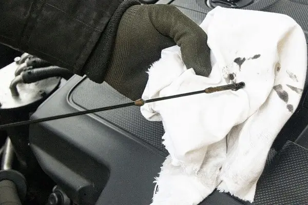 نحوه تشخیص روغن سوزی در معاینه فنی