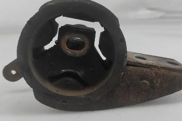 نشانه‌ های خرابی دسته موتور تیبا