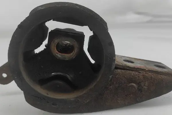 نشانه های رایج خرابی دسته موتور