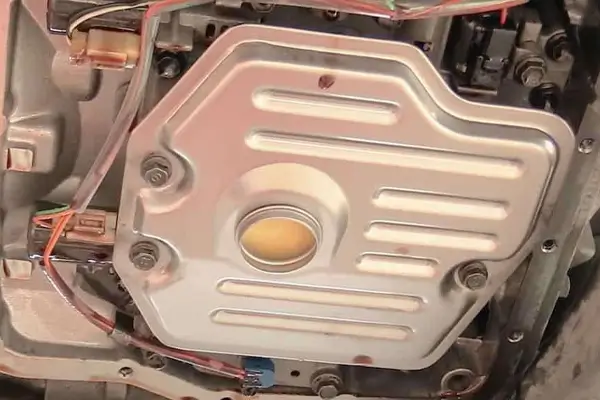 اهمیت تعویض فیلتر گیربکس در خودرو سراتو سایپا