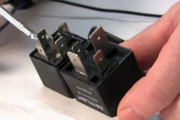 علت های خرابی رله کولر پراید